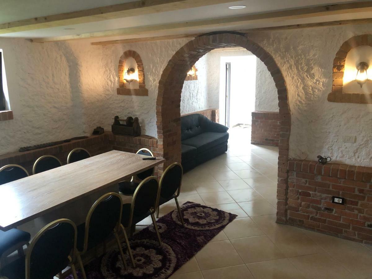 Pensiunea Exedra Hotell Borşa Exteriör bild