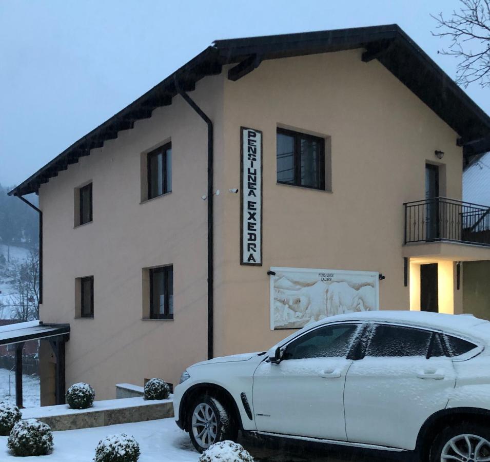 Pensiunea Exedra Hotell Borşa Exteriör bild