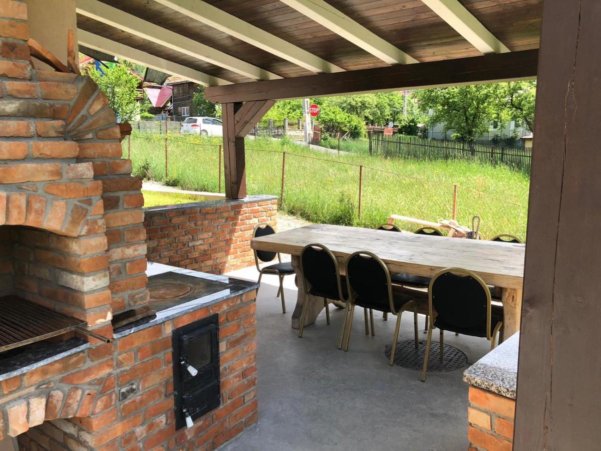 Pensiunea Exedra Hotell Borşa Exteriör bild